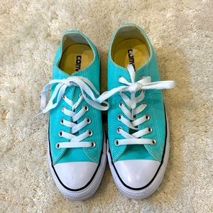 Mint Converse All Star! Size 7